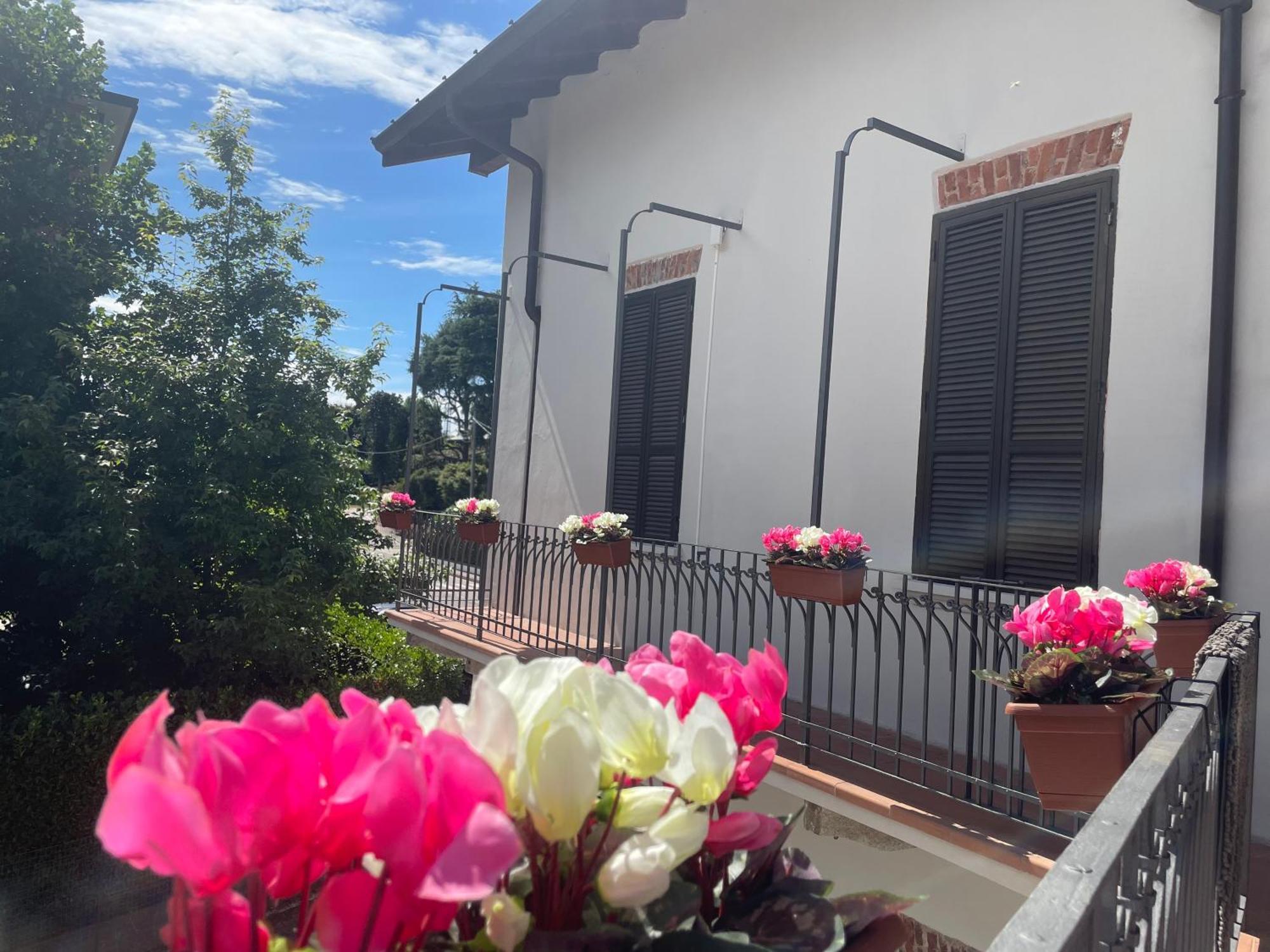 Villa Simona Malpensa Gallarate Eksteriør bilde