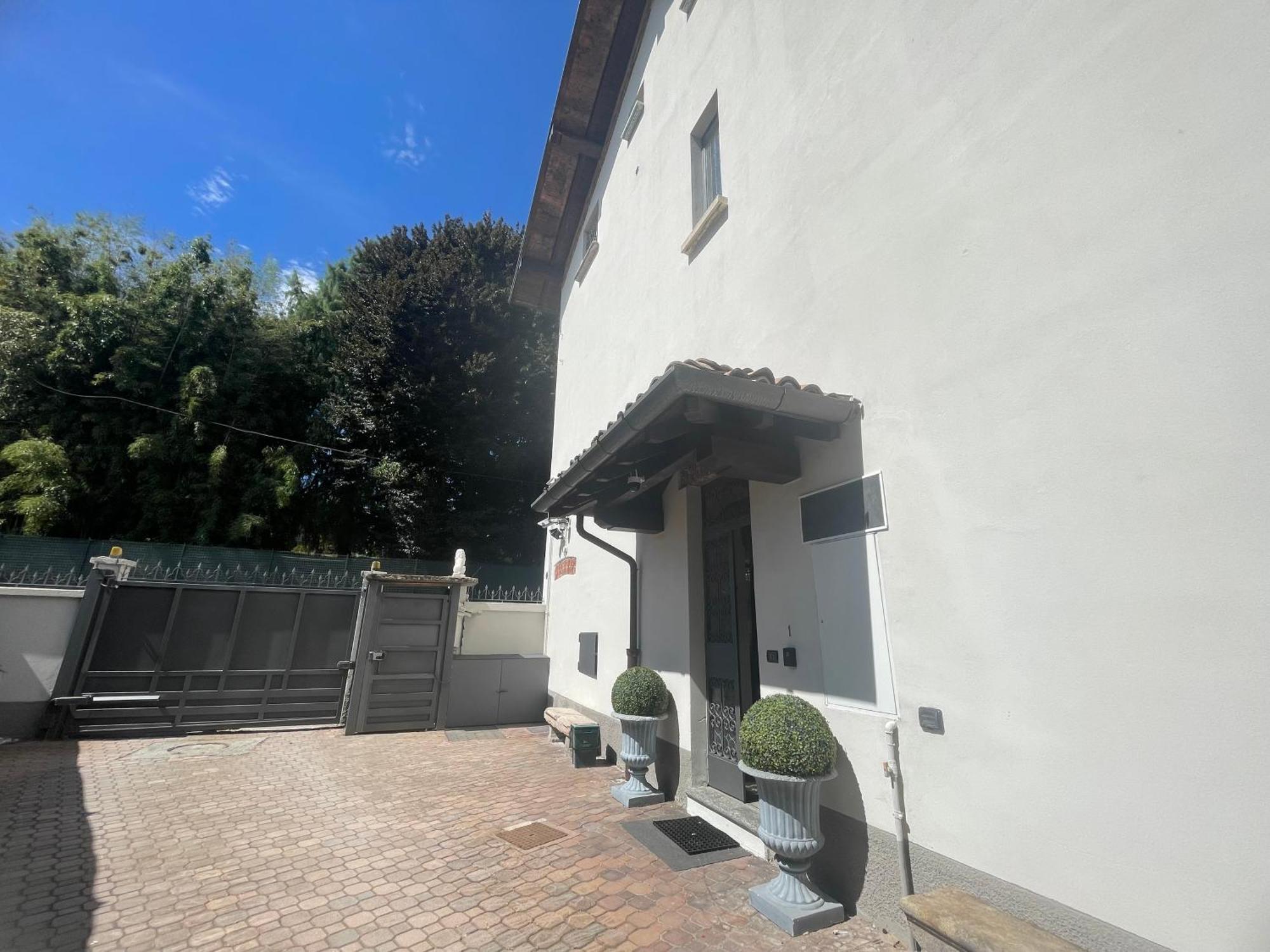 Villa Simona Malpensa Gallarate Eksteriør bilde