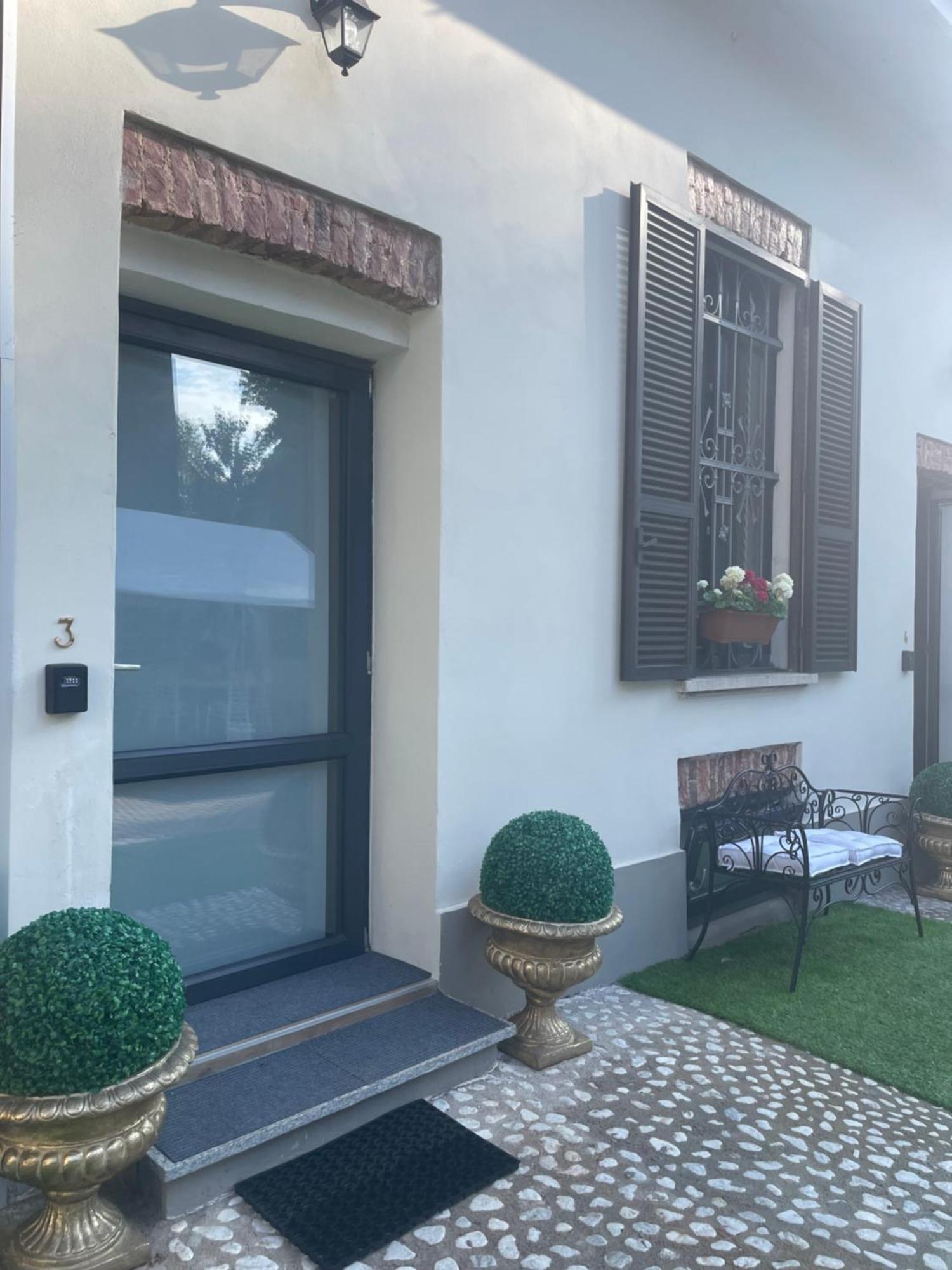 Villa Simona Malpensa Gallarate Eksteriør bilde